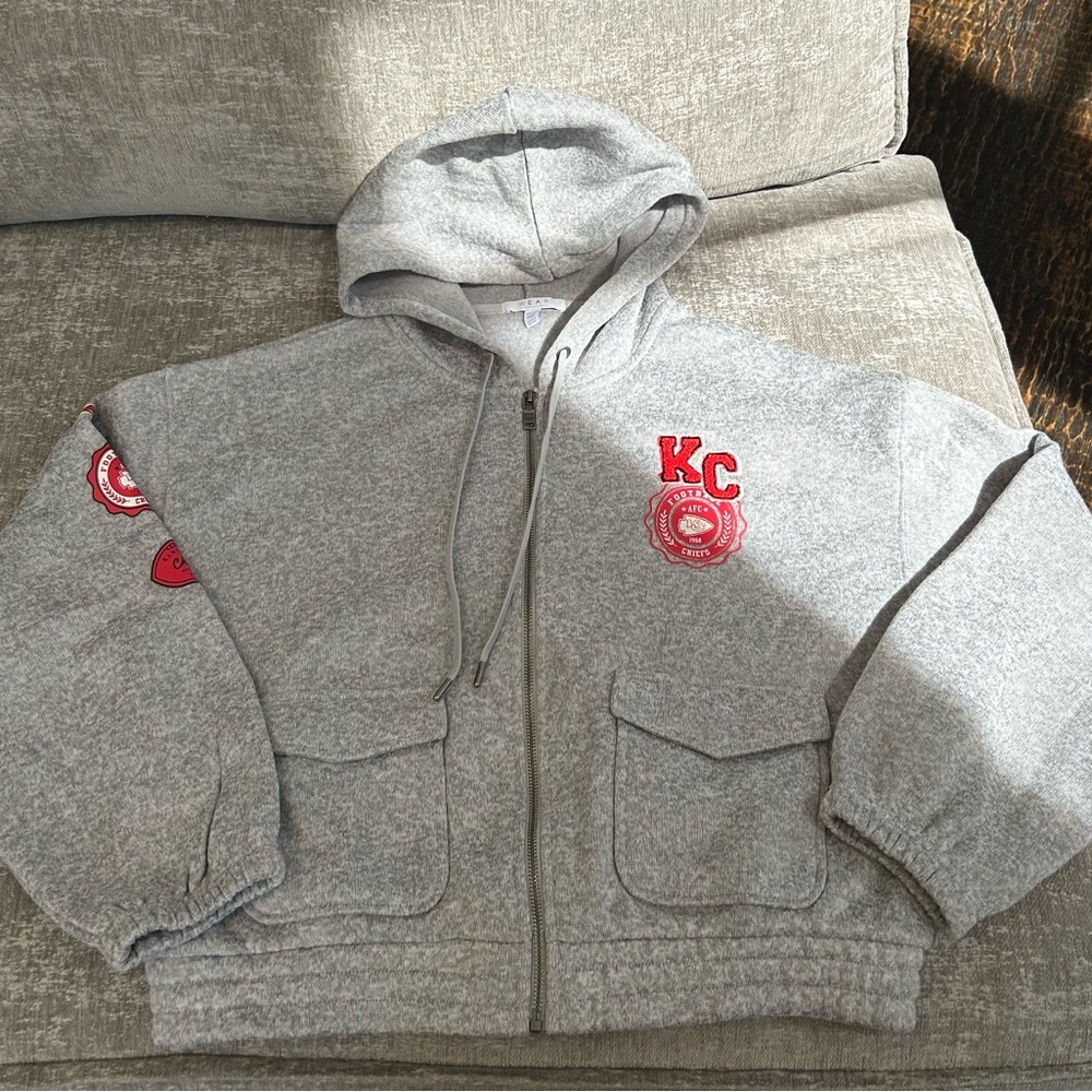 Women's WEAR by Erin Andrews Heather Gray Kansas City Chiefs Full-Zip Hoodie